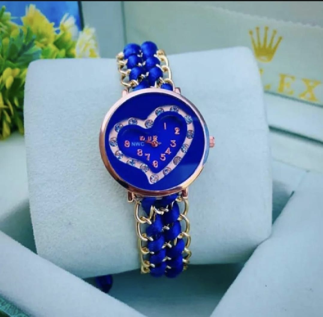 New Arrival 2026 Black Bracelet Watch Heart Shape For Girl-Woman