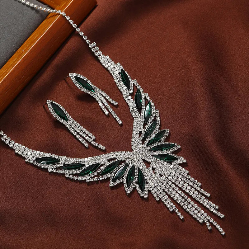 3 PCS Exquisite Super Sparkling White Stone Necklace Earrings Earclip Set