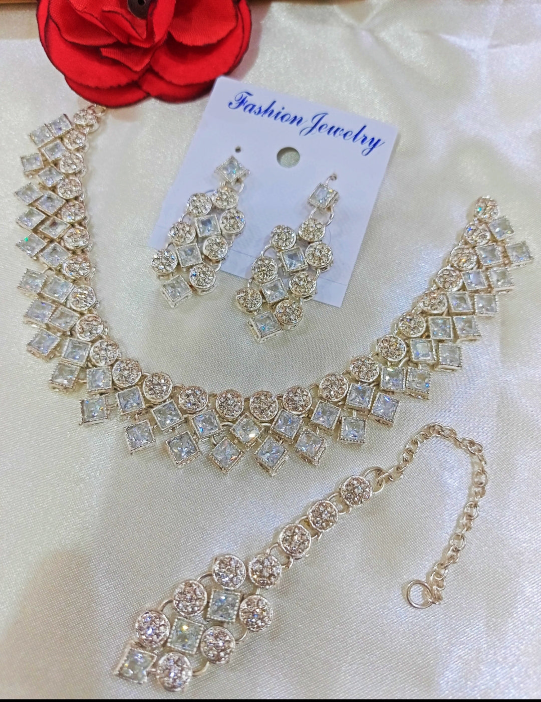 Golden Crestal Jewellery Badam Style Jadao Nagina Jewellery Set
