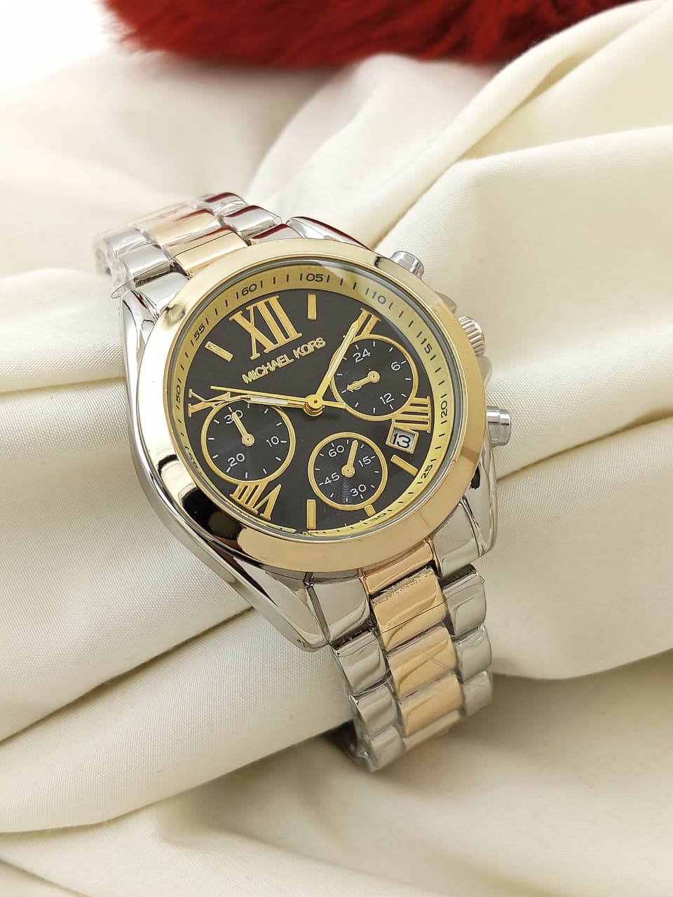 Michael Kors Date working water resisstant name lock men's watch