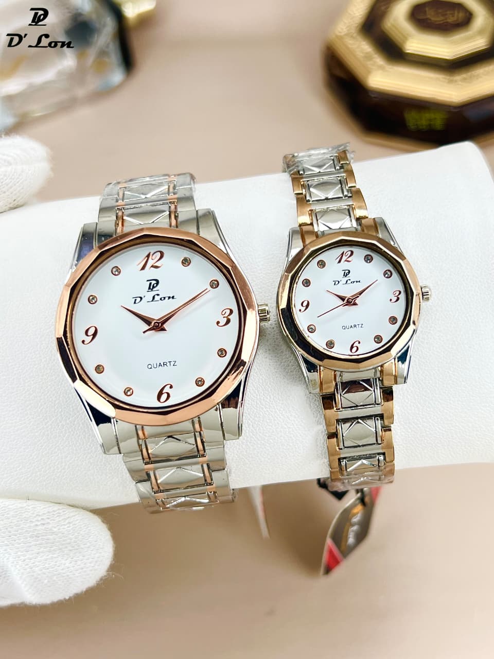 D Lon quartz men and woman watch set